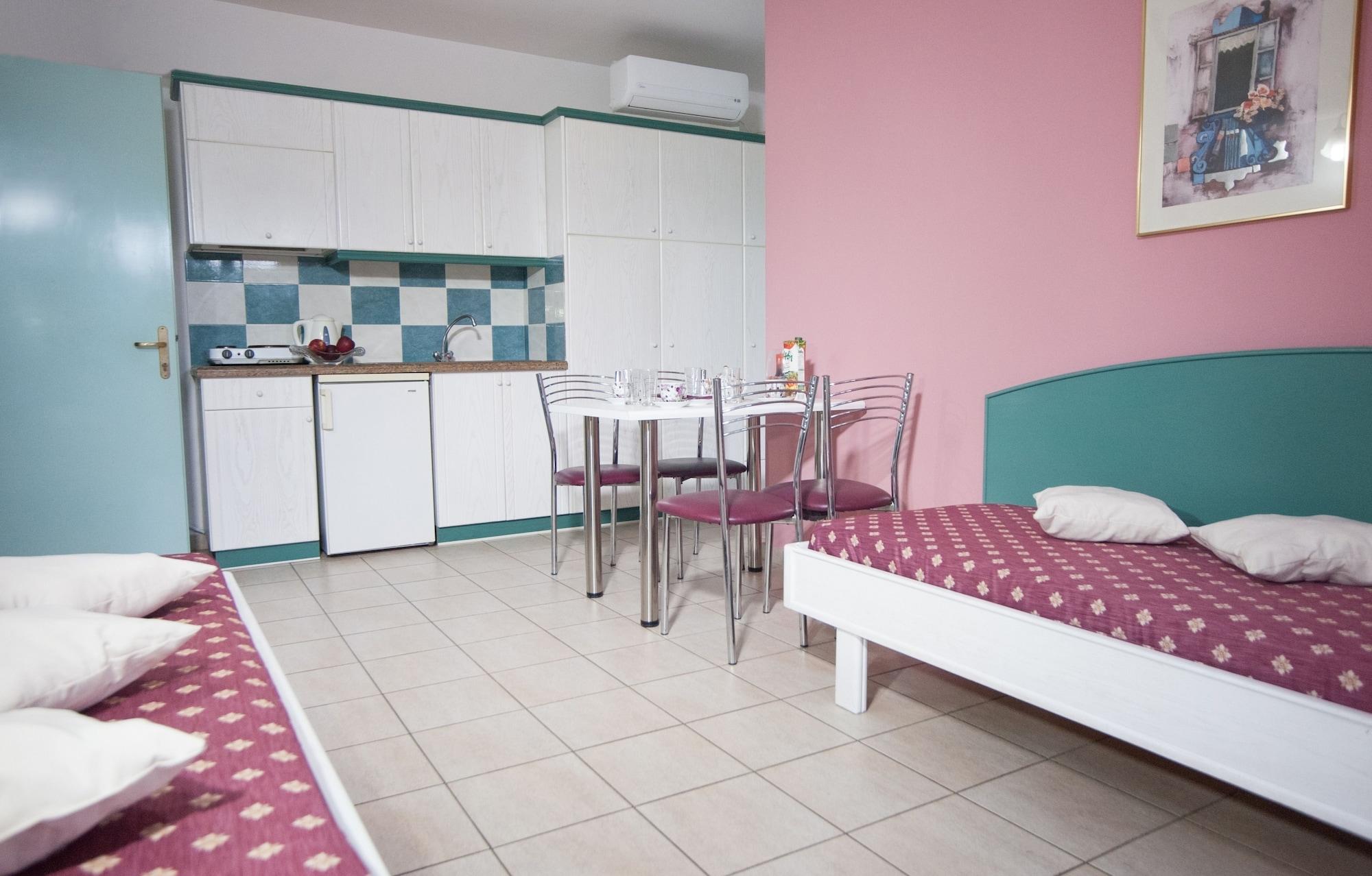 Theoni Apartments Malia Exterior foto